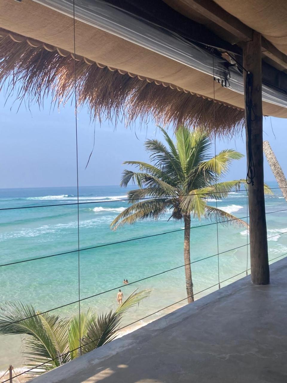 Gitano Surf Ahangama Beachfront Ngoại thất bức ảnh