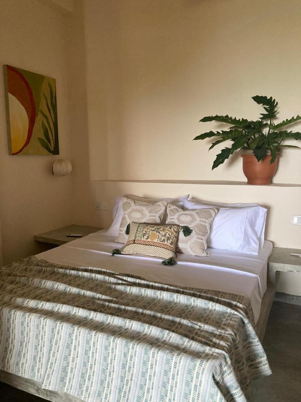 Gitano Surf Ahangama Beachfront Ngoại thất bức ảnh
