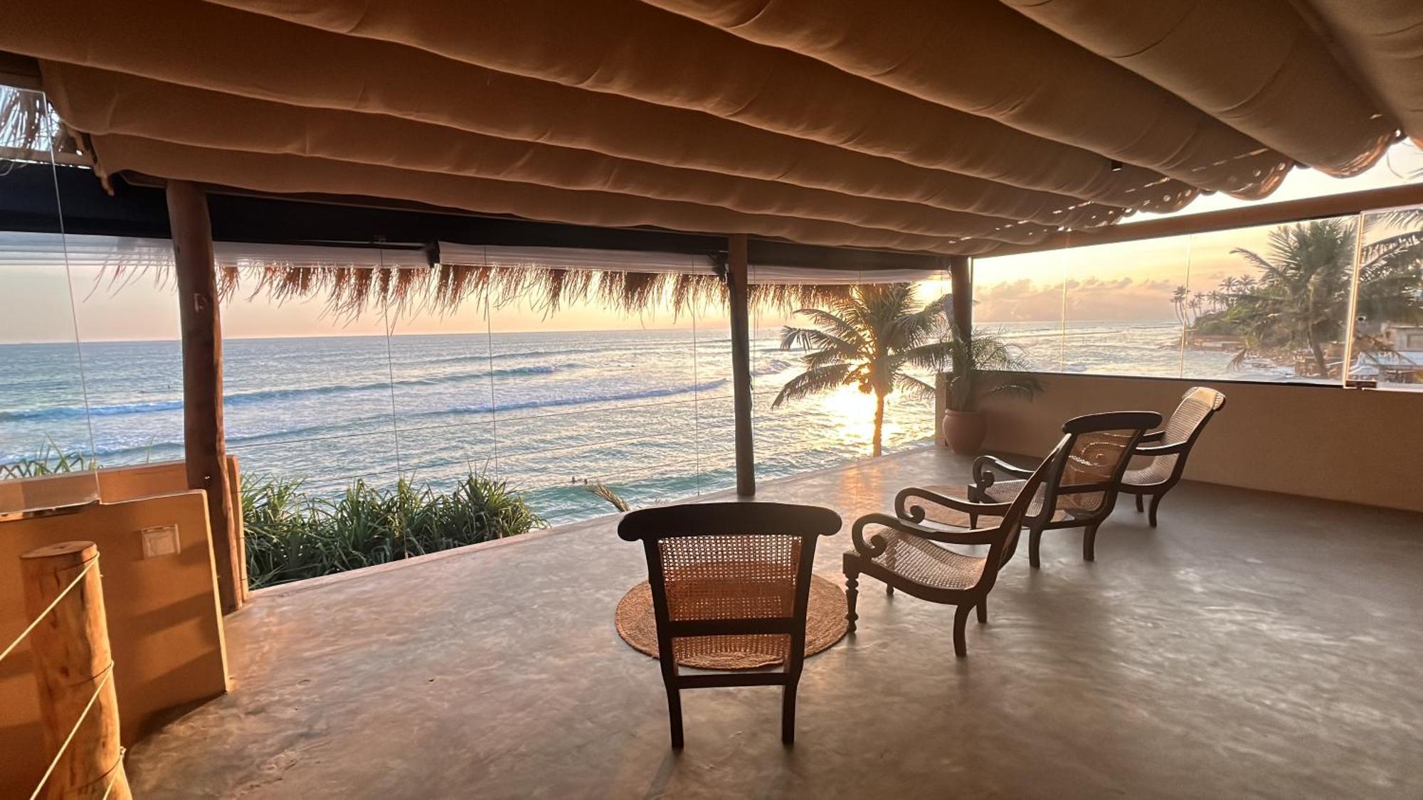 Gitano Surf Ahangama Beachfront Ngoại thất bức ảnh